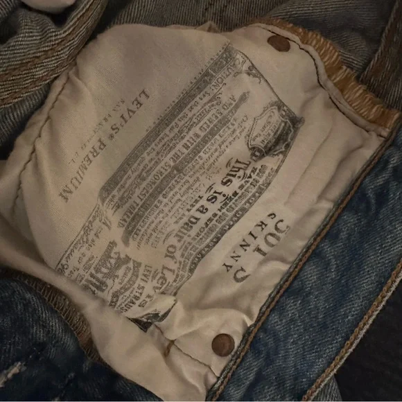 Levi's Premium Blue Denim - Picture 4 of 5